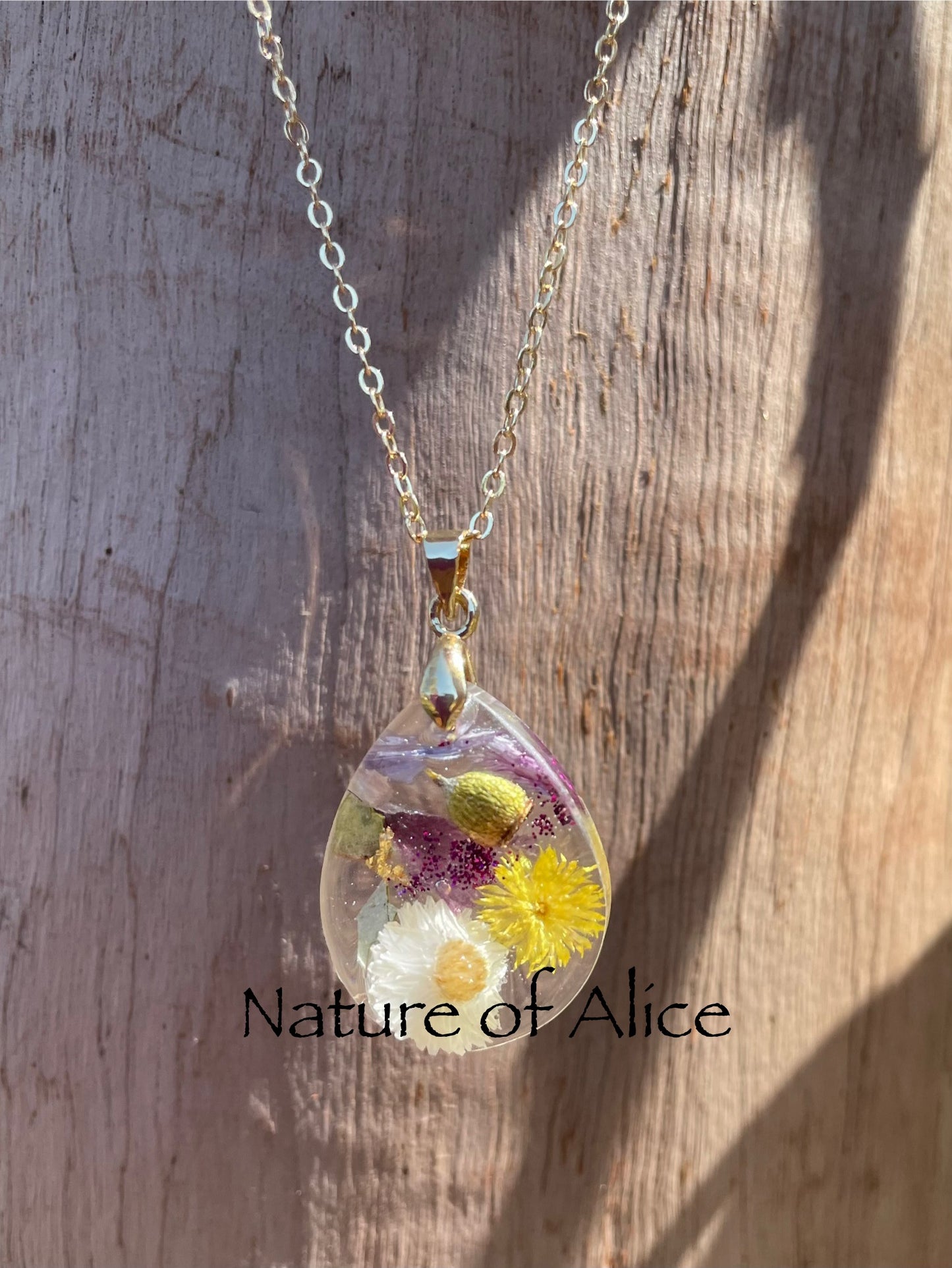Pendant, necklace, native wildflowers, yellow button, white paper daisy, gumnut, eucalypt, desert rose, Central Australia, Northern Territory
