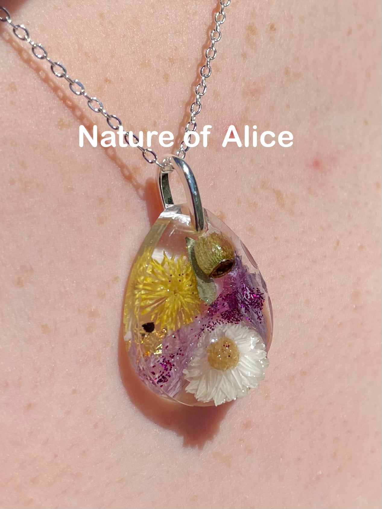 Pendant, necklace, native wildflowers, yellow button, white paper daisy, gumnut, eucalypt, desert rose, Central Australia, Northern Territory
