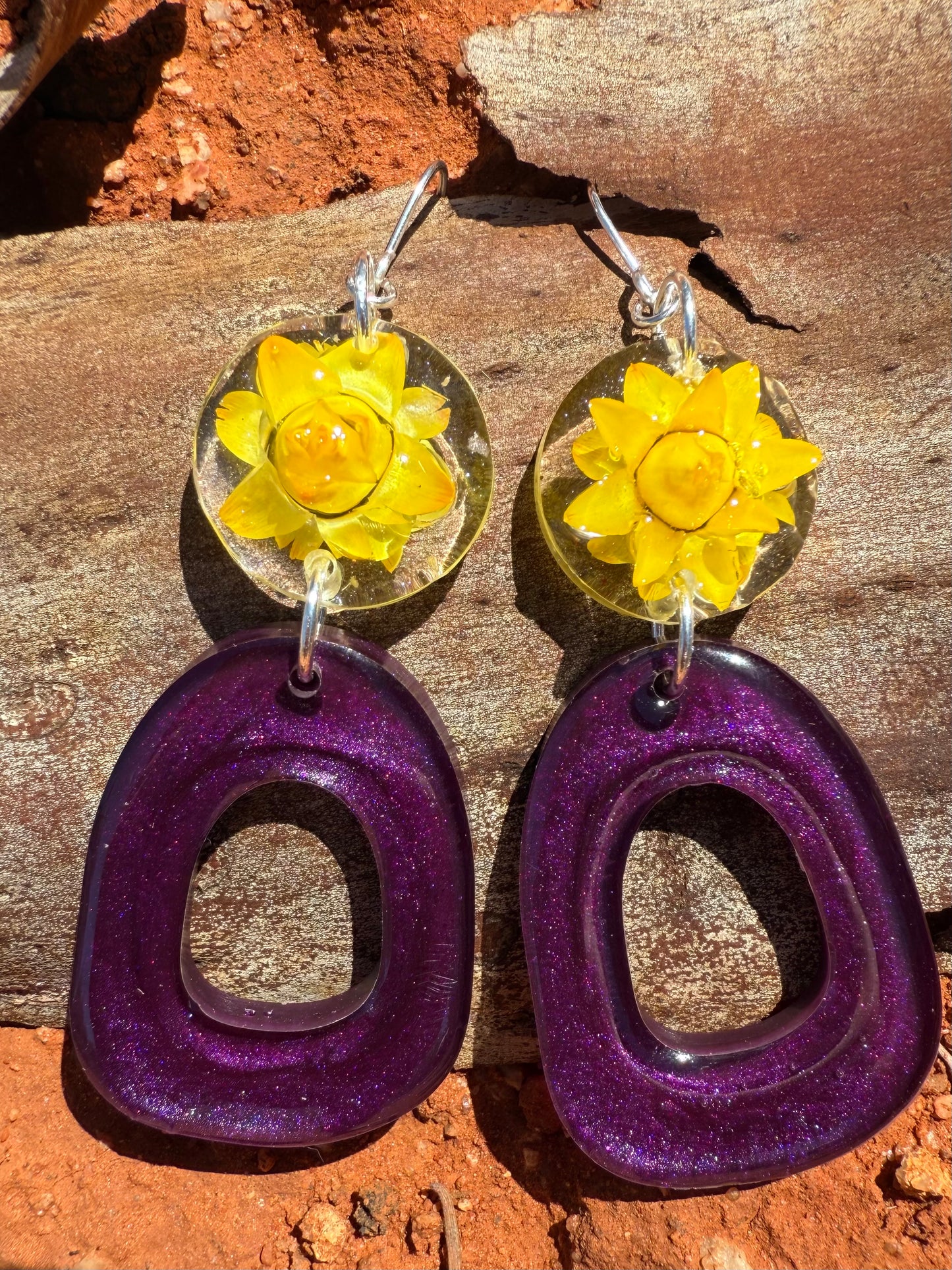 Golden Everlasting Shimmer Earrings