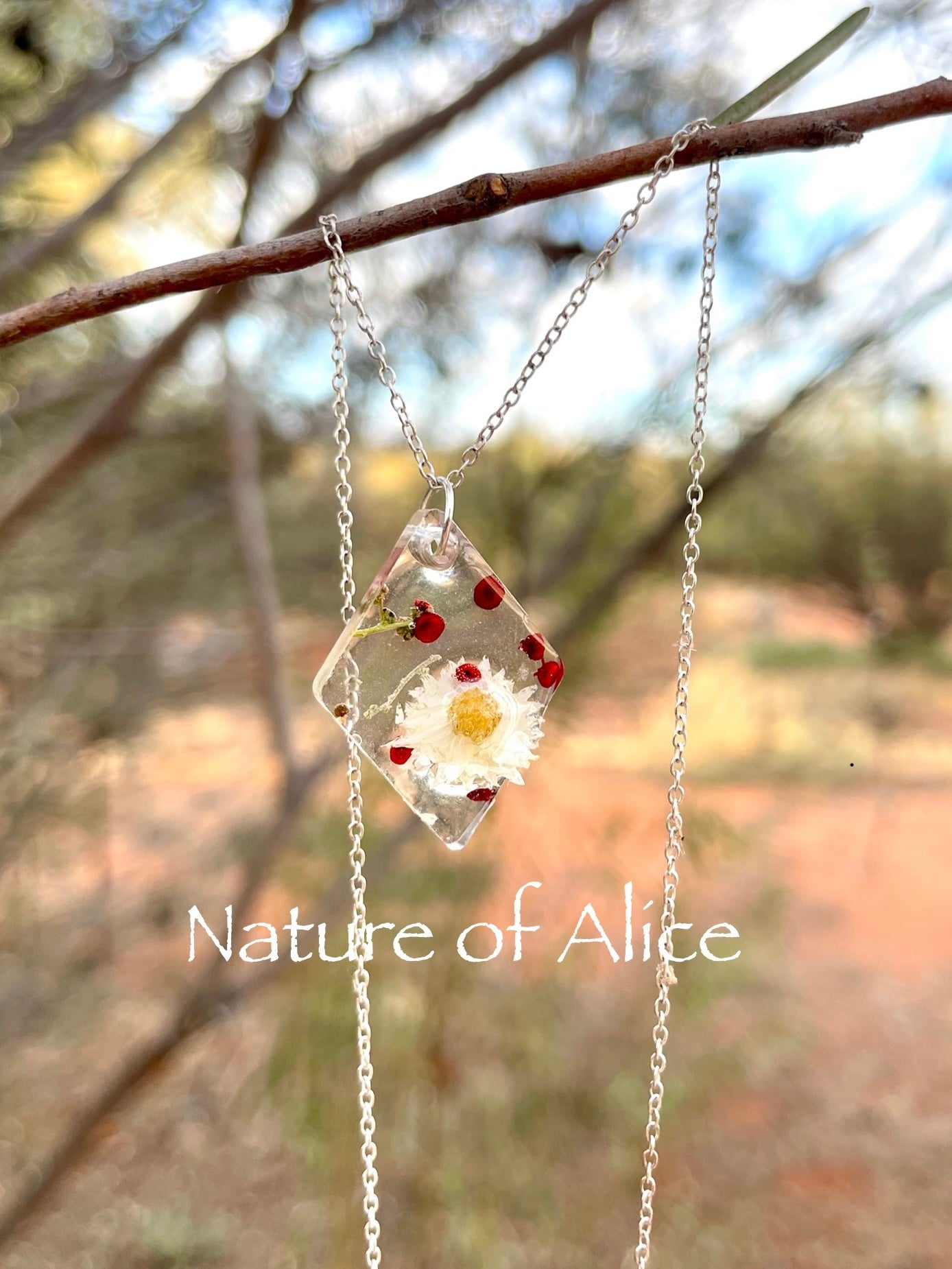 White Paper Daisy & Saltbush Berry Pendant