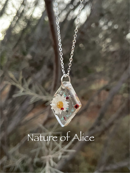 Pendant, necklace, silver, white paper daisy, nodding saltbush, native wildflowers, Alice Springs, Central Australia, bush